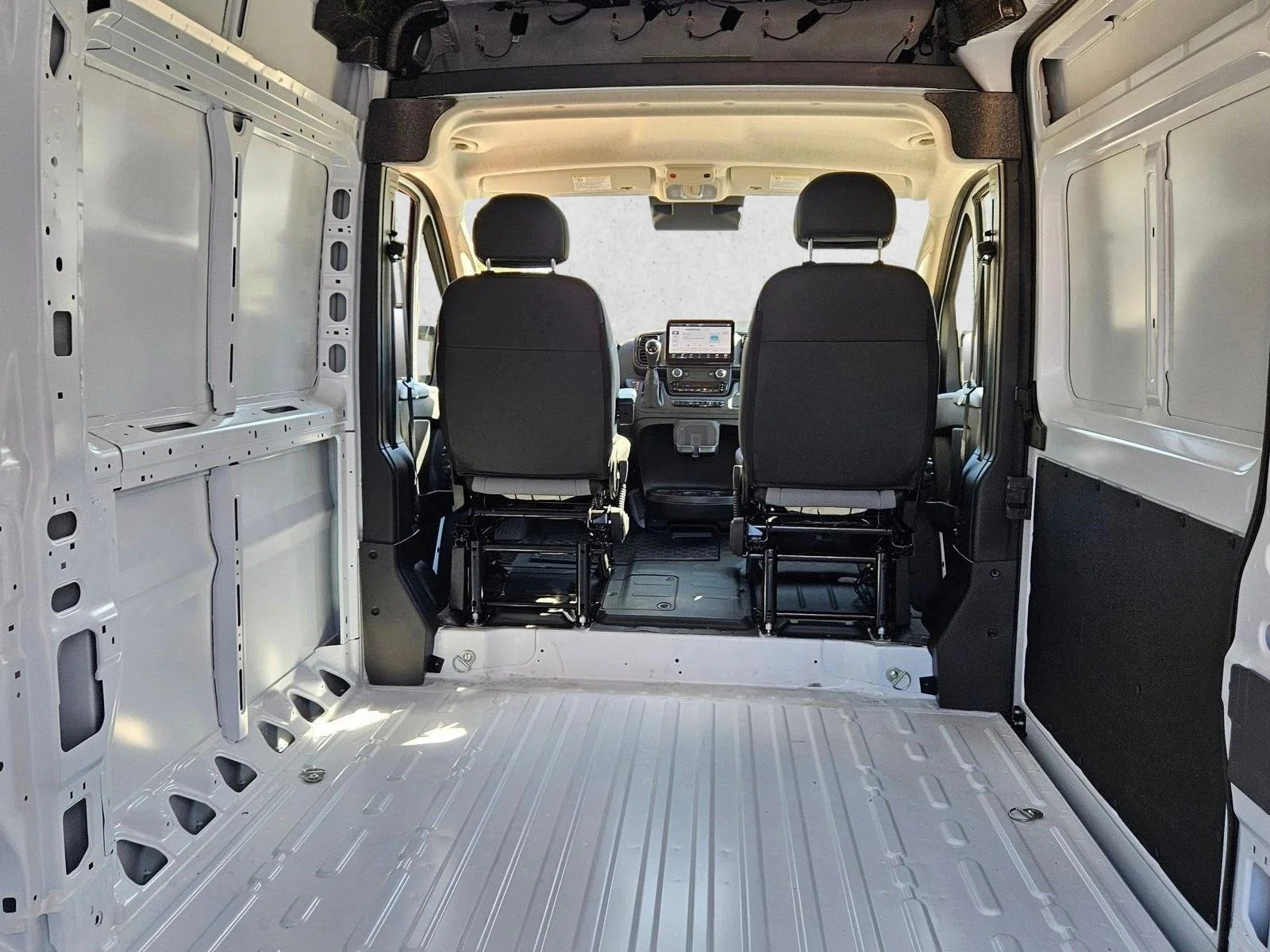 New 2026 Bright White Clearcoat Ram Tradesman image 10