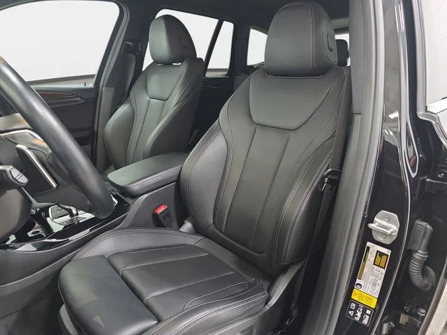 Used 2022 Black Sapphire Metallic BMW xDrive30i image 14