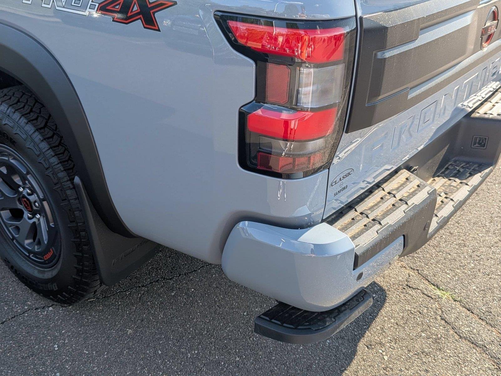 New 2027 Boulder Gray Pearl Nissan Crew Cab PRO-4X® image 12
