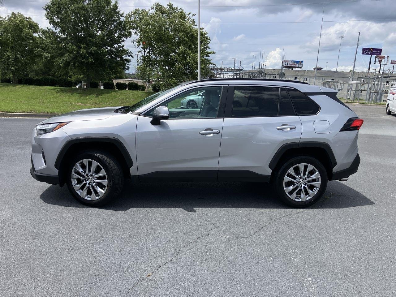 Used 2023 Silver (Silver Sky Metallic) Toyota XLE Premium AWD image 2