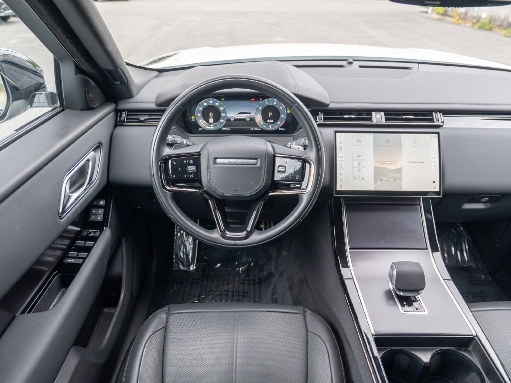 Certified Used 2026 White Land Rover Dynamic SE image 13