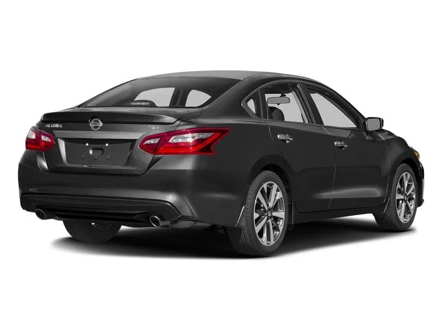 Used 2016 Nissan Altima SR with VIN 1N4AL3APXGN377933 for sale in Kansas City