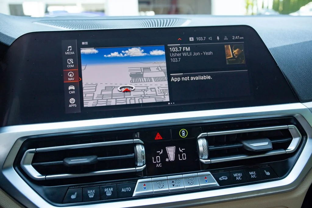 Used 2022 Blue Metallic BMW M440i xDrive image 29