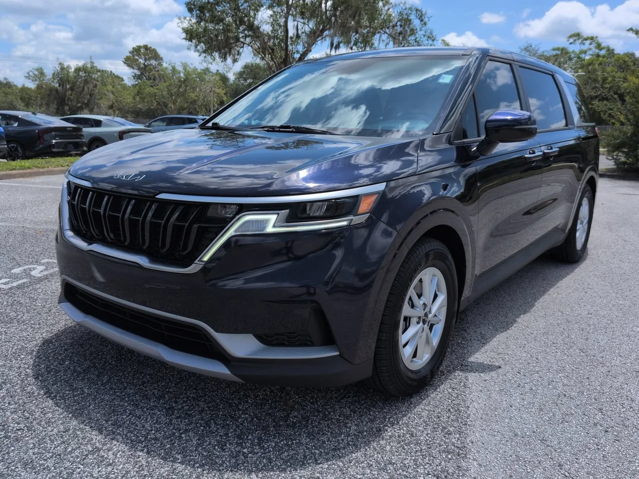 2024 Kia Carnival LX Seat Pkg - Photo 9