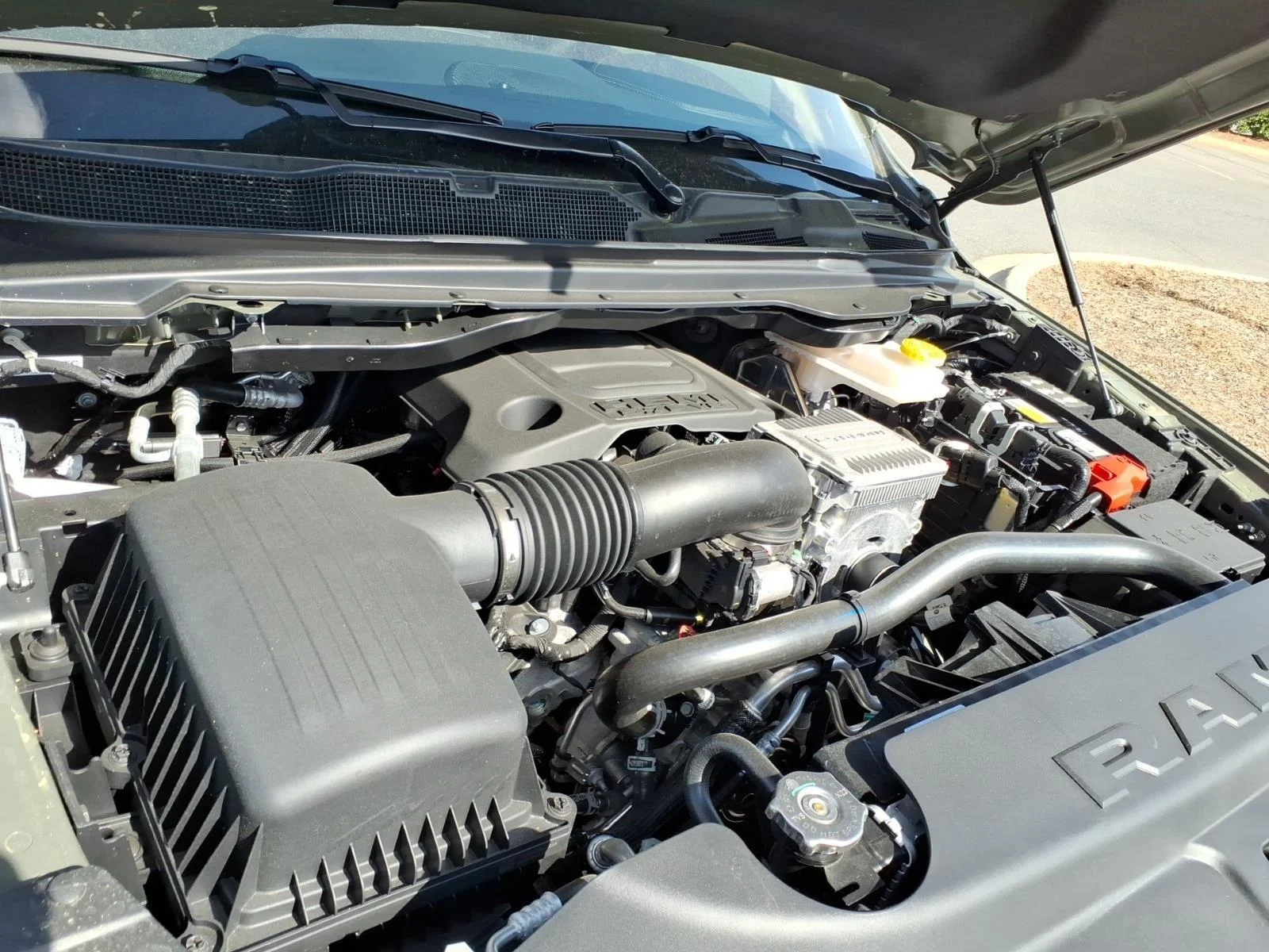 New 2026 Canyon Lake Exterior Paint RAM Laramie image 31