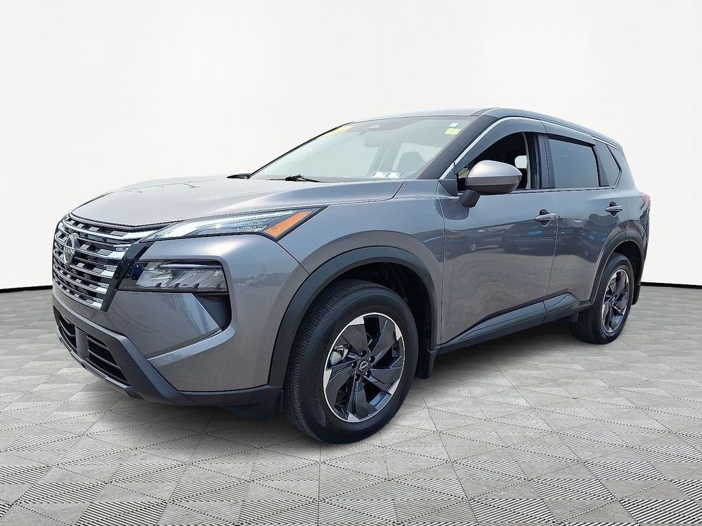 Used 2025 Gray Nissan SV image 3