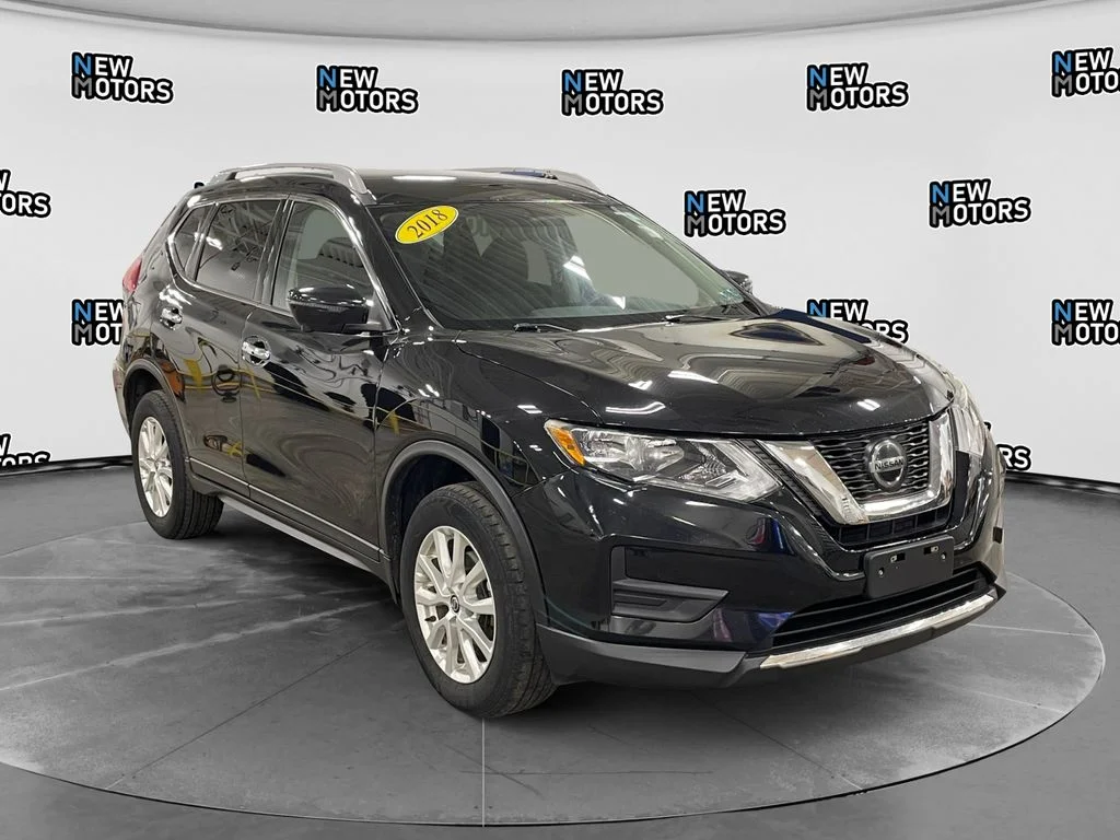 Used 2018 Magnetic Black Nissan SV image 7