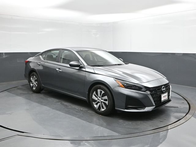 Used 2025 Gray Nissan 2.5 S image 26