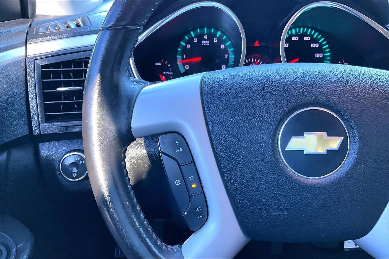 Used 2012 Silver Ice Metallic Chevrolet LT w/1LT image 22