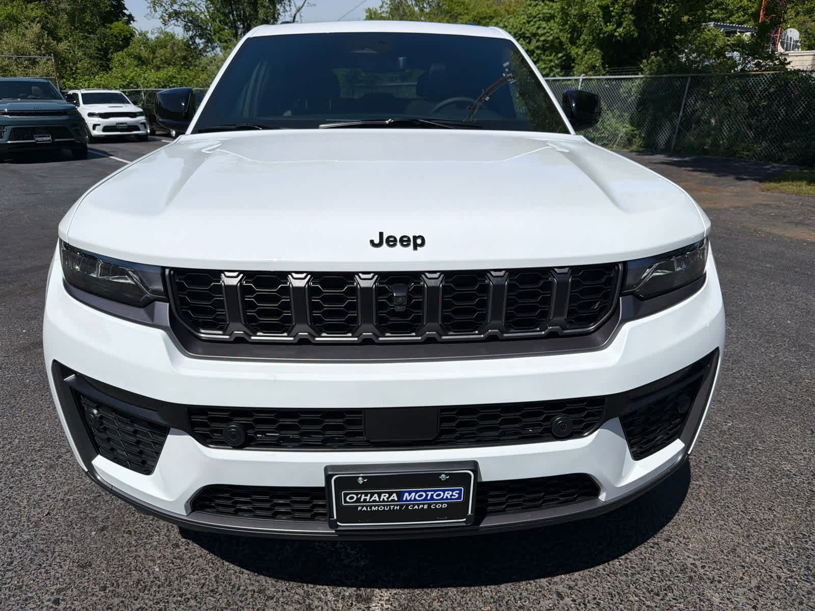 New 2026 Bright White Clear-Coat Exterior Paint Jeep 85th Anniversary Edition image 24