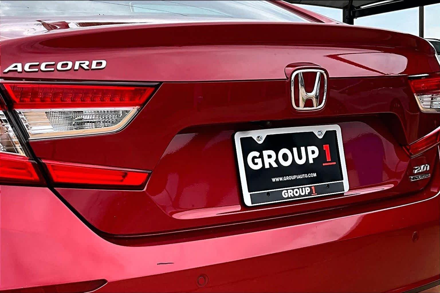 Used 2021 Radiant Red Metallic Honda Touring image 30