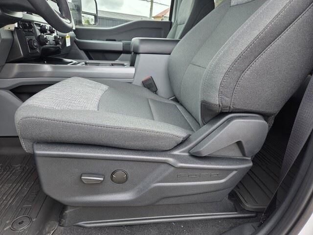 New 2026 Oxford White Ford F-350® XLT image 12