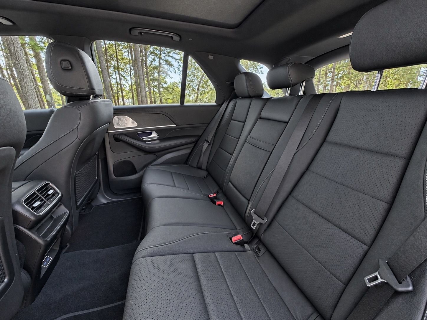 Certified Used 2026 MANUFAKTUR Alpine Gray Mercedes-Benz GLE 350 image 19