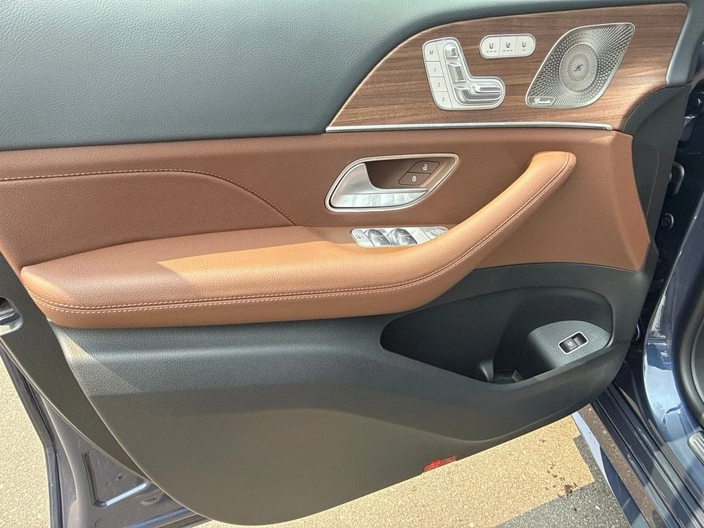 New 2026 Twilight Blue Metallic Mercedes-Benz GLE 450 image 50