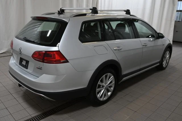 Used 2017 Silver Volkswagen TSI S image 12