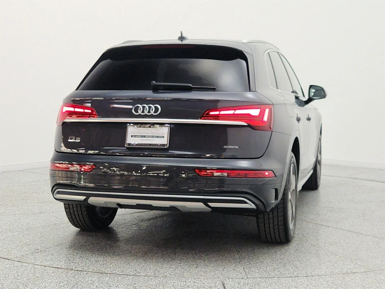 Used 2023 Manhattan Gray Metallic Audi Premium image 6