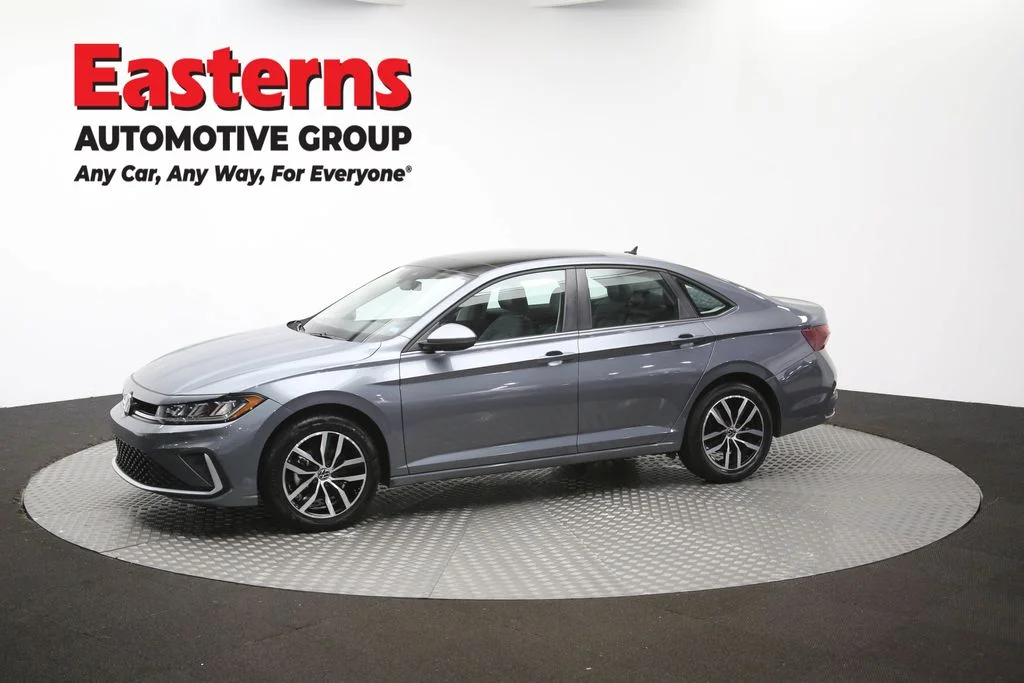 Used 2025 Gray Volkswagen 1.5T SE image 56