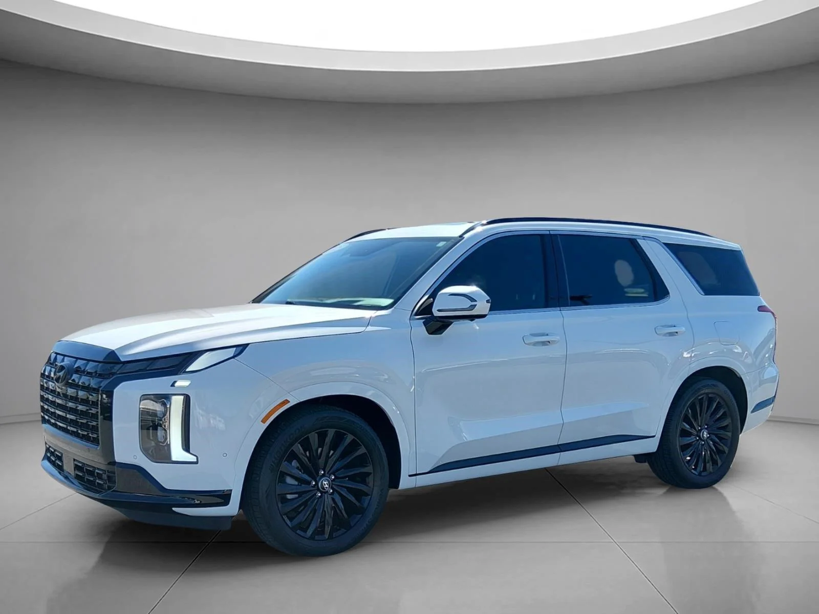 Used 2025 Hyper White Hyundai Calligraphy Night Edition image 1
