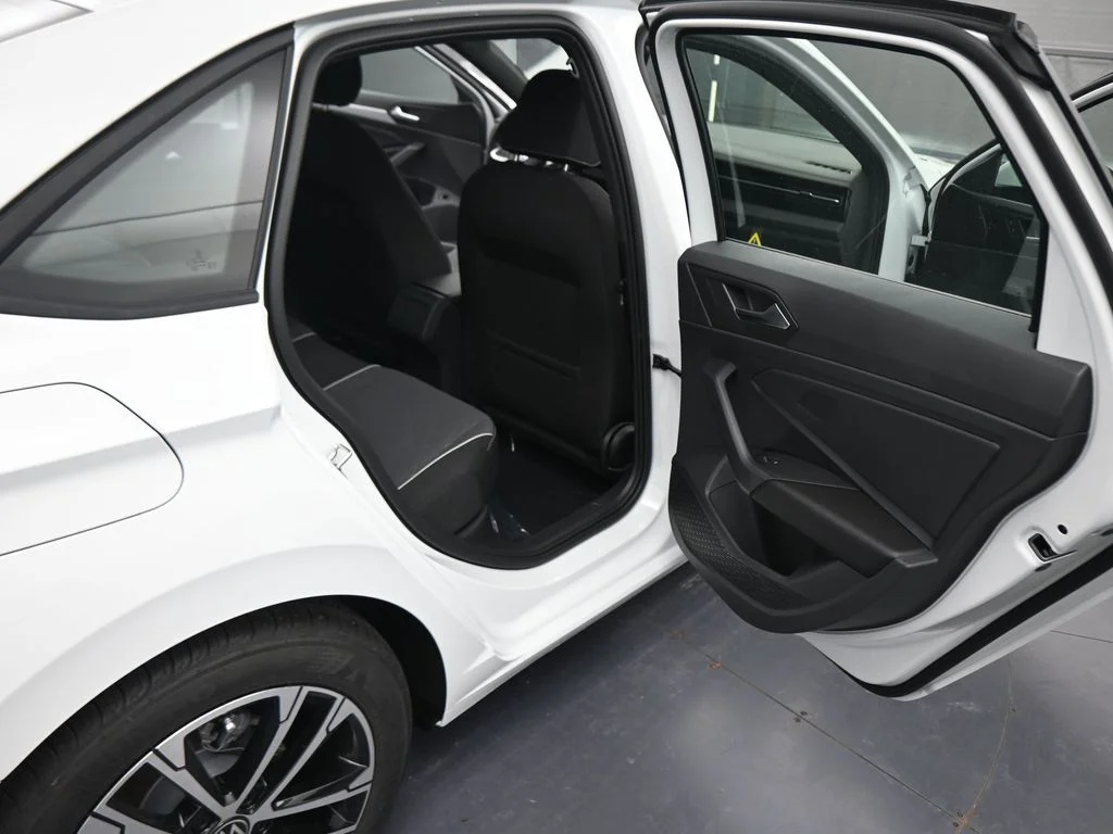 New 2026  Volkswagen 1.5T Sport image 40