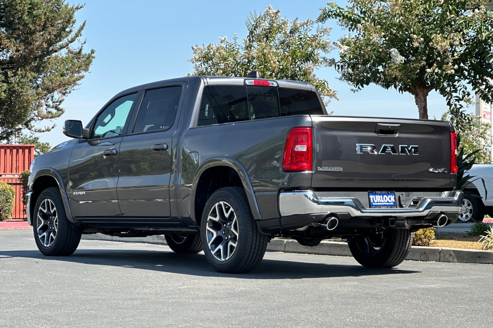 View vehicle photo 6