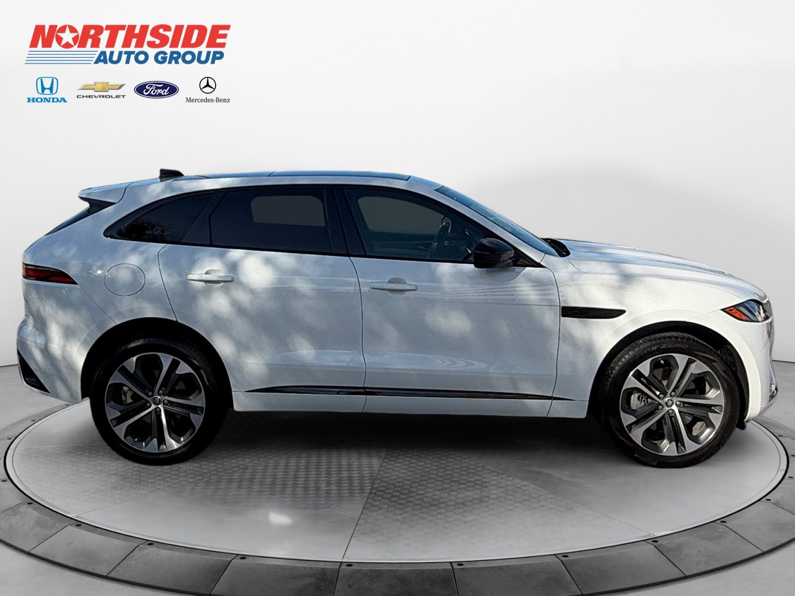 Used 2024 Fuji White Jaguar R-Dynamic S image 8