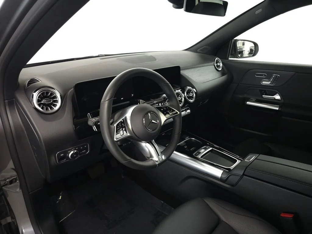 Certified Used 2026 Mountain Grey Metallic Mercedes-Benz GLA 250 image 8