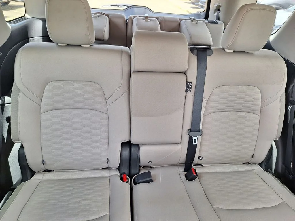 Used 2024 Gray Nissan SV image 31