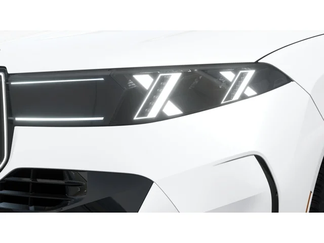 New 2027 Mineral White Metallic BMW  image 6