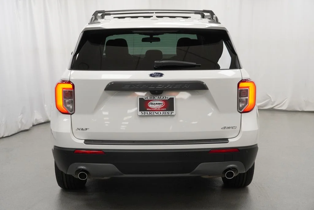 Used 2021 White Ford XLT image 12