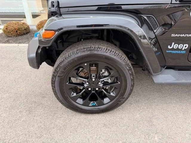 Used 2022 Black Clearcoat Jeep Unlimited Sahara 4xe image 20