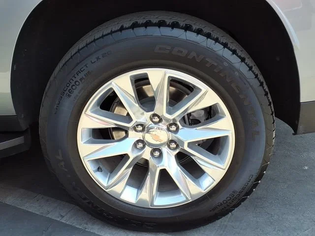 Used 2025 Sterling Gray Metallic Chevrolet Premier image 8