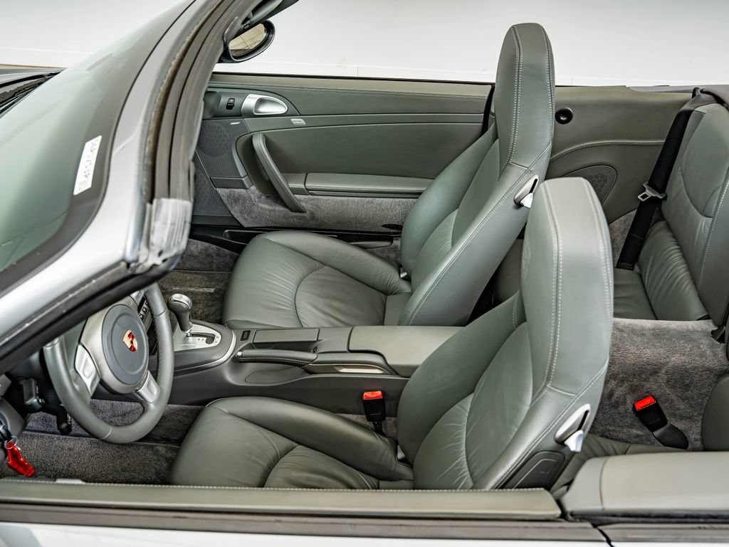 Used 2006 Seal Grey Porsche Carrera S image 27