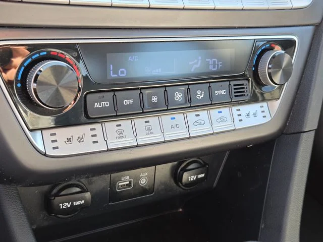 Used 2018 Silver Hyundai Limited image 21