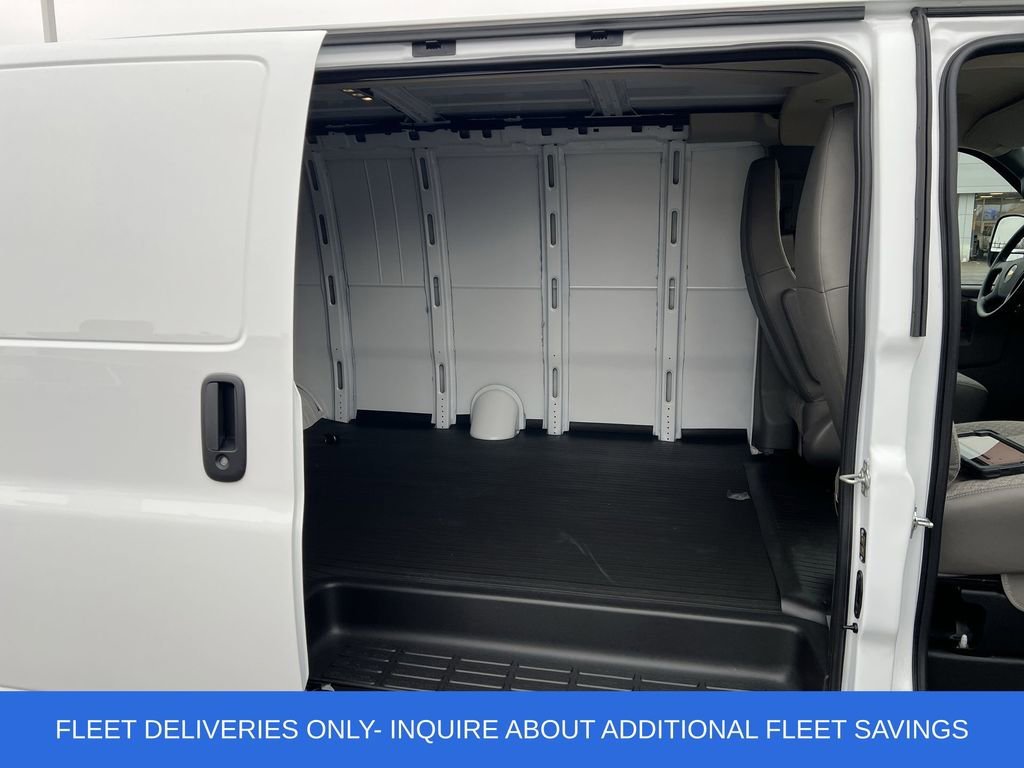 2025 Chevrolet Express Cargo Work Van - Photo 11