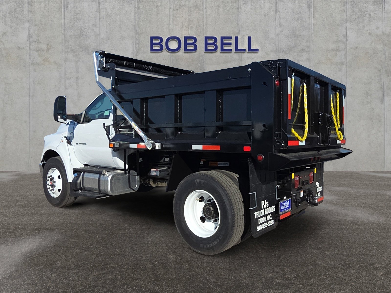 New 2026 Oxford White Ford F-750 Diesel Straight Frame image 3
