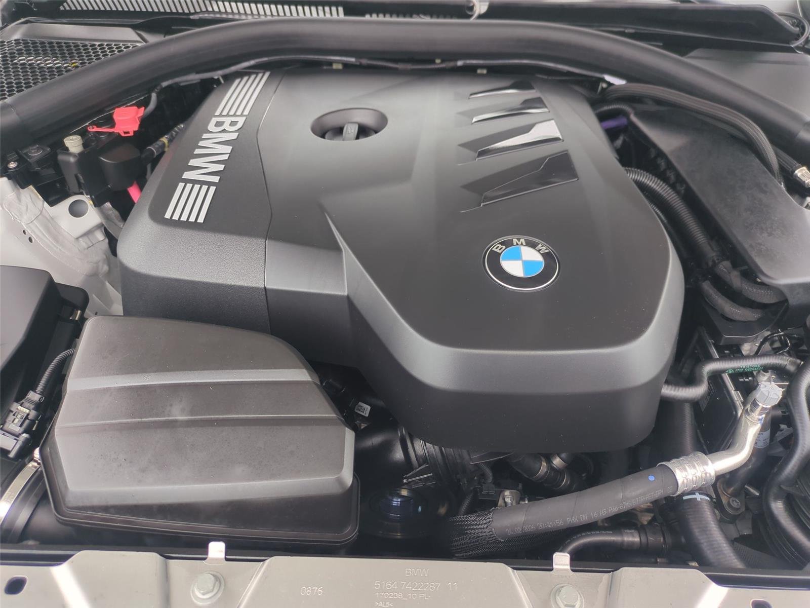 New 2026 Mineral White Metallic BMW 330i xDrive image 40