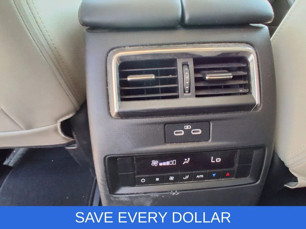 Used 2024 White Mazda 3.3 Turbo Preferred image 17