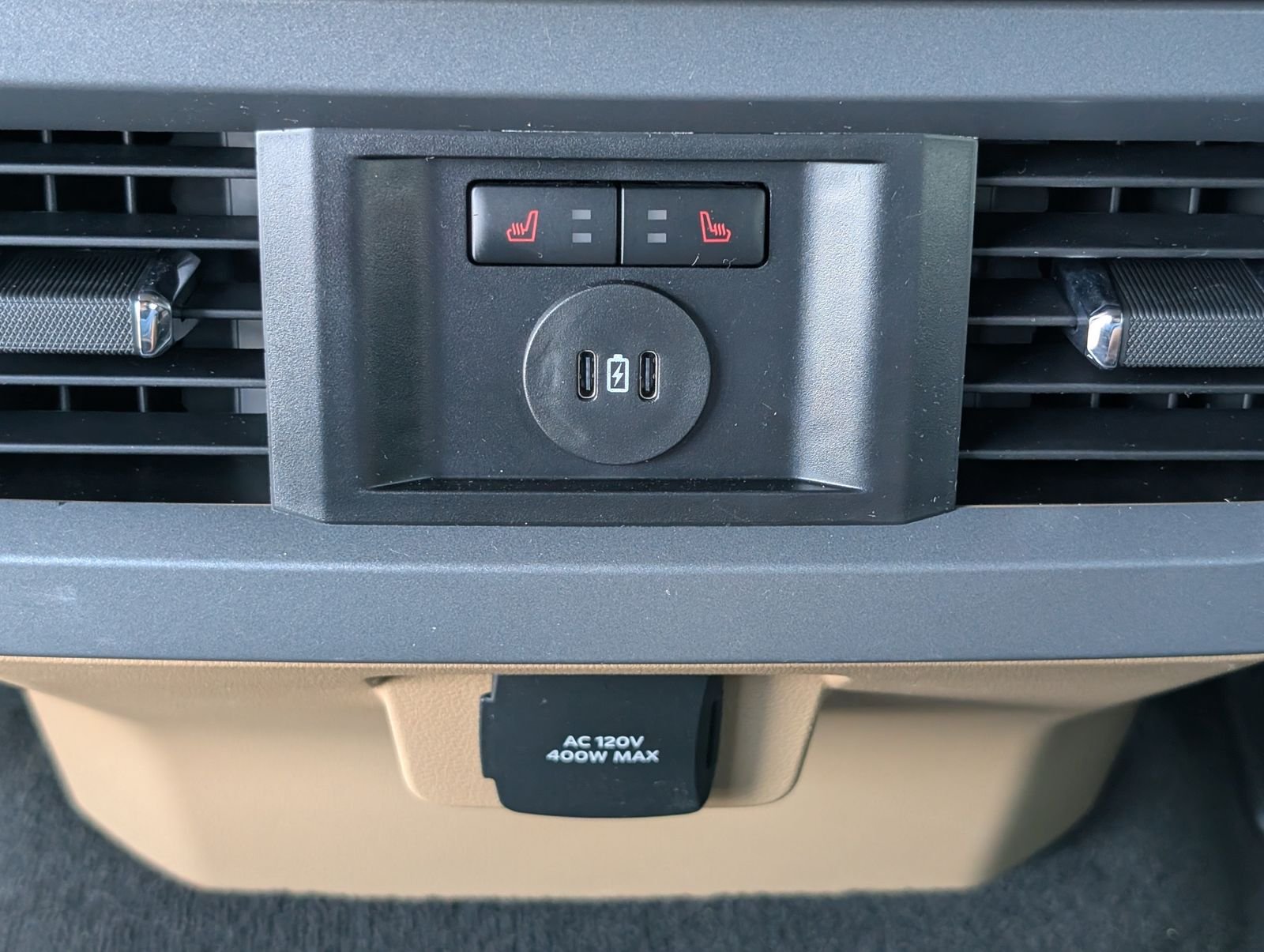 Used 2025 Race Red Ford Lariat image 33