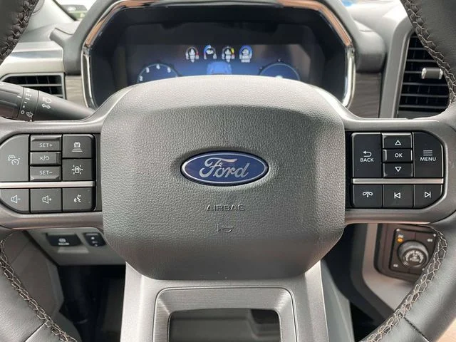 New 2026 Iconic Silver Metallic Ford Lariat image 11