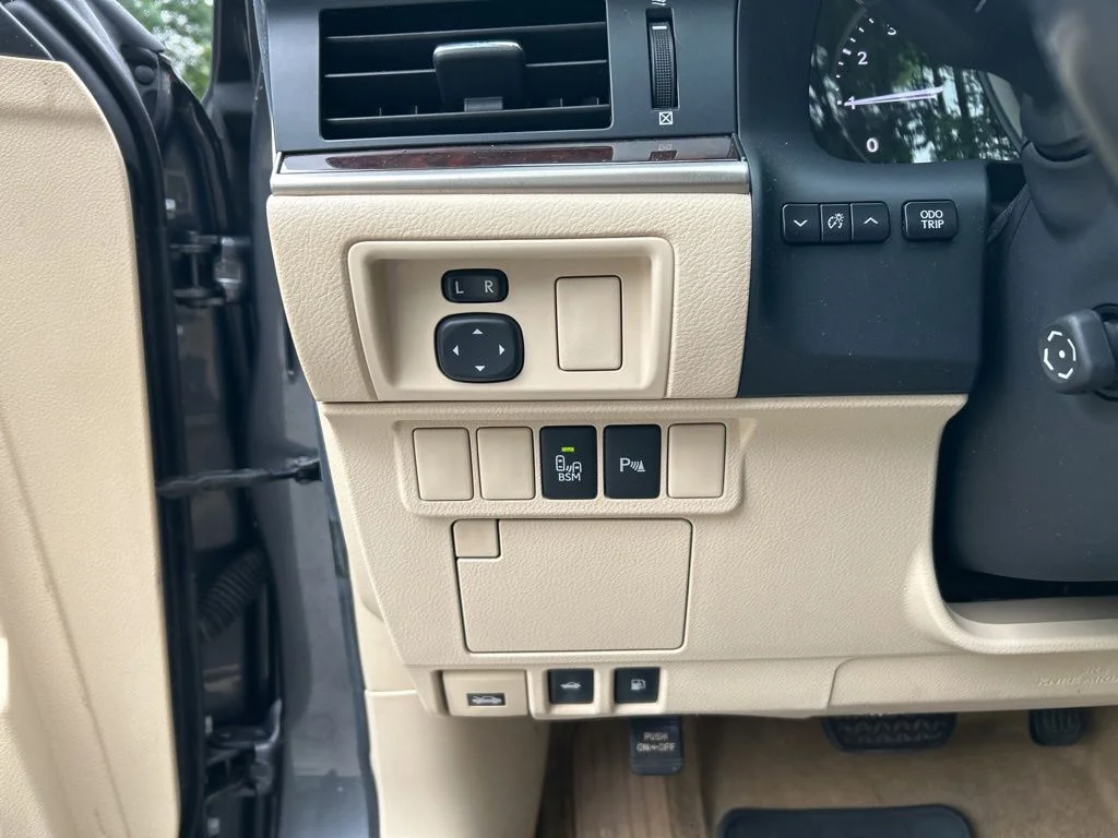 Used 2013 Gray Lexus 350 image 23
