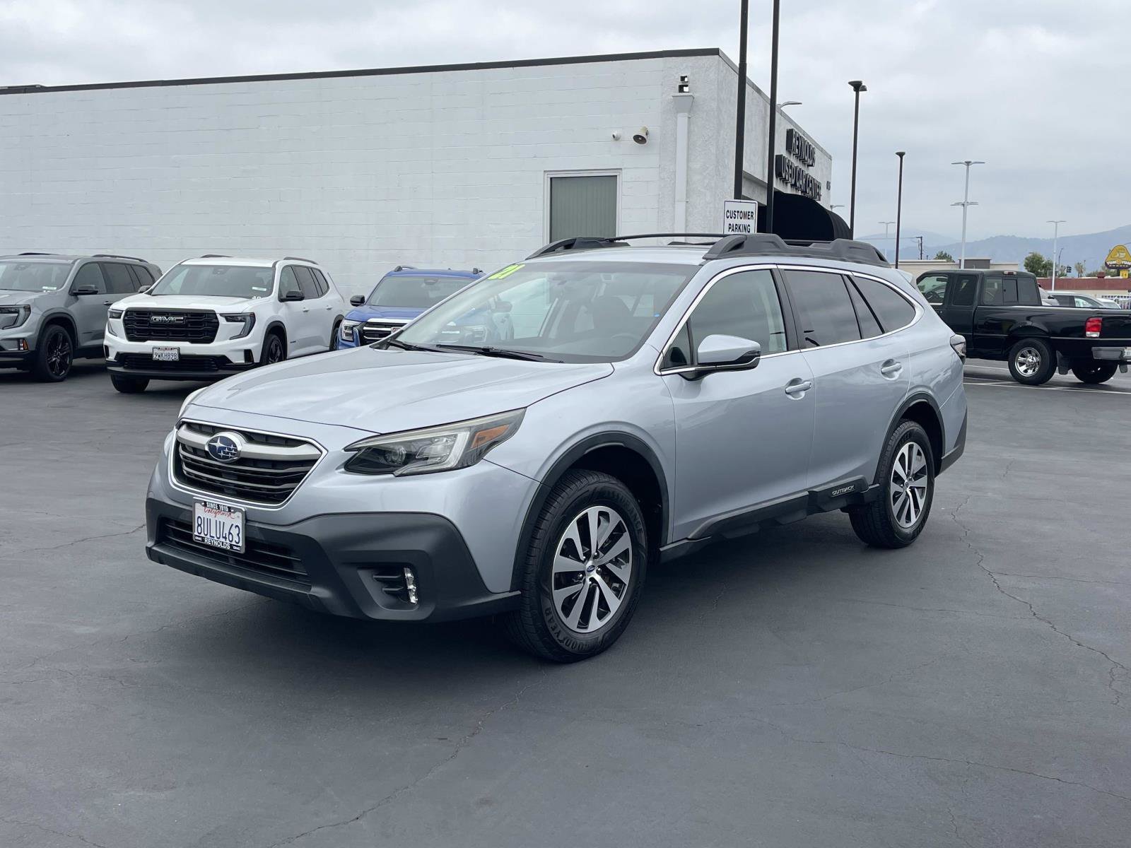 2021 Subaru Outback Premium's photo