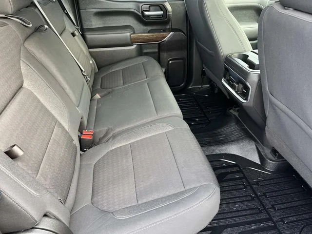 Used 2021 White GMC Elevation image 19