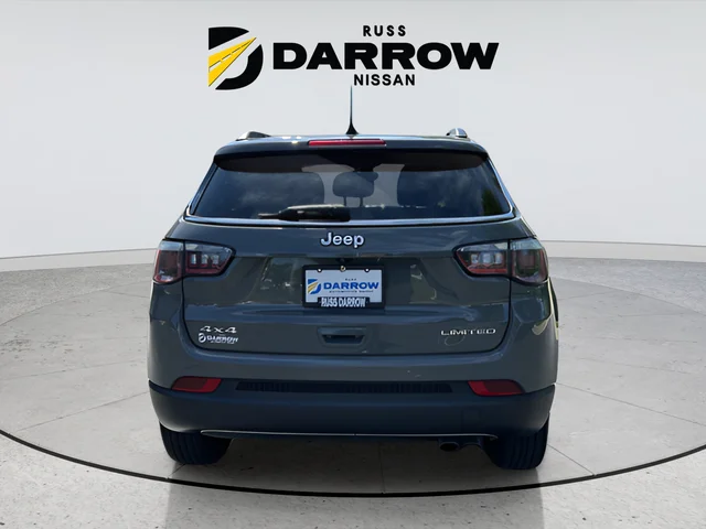 Used 2020 Gray Jeep Limited image 4