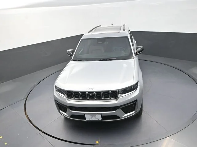 New 2026 Silver Zynith Exterior Paint Jeep Limited image 12