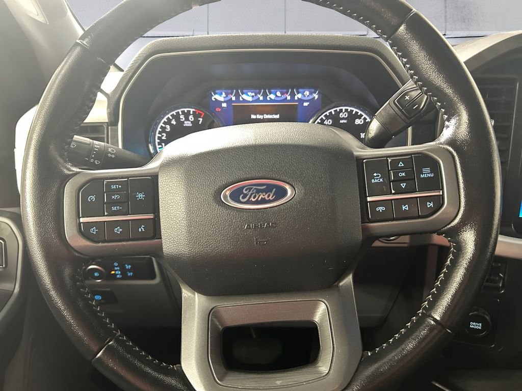 Used 2022 Silver Ford XLT image 9