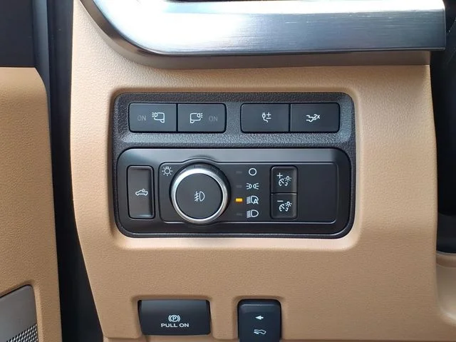 Used 2024 Gray Ford Lariat image 20