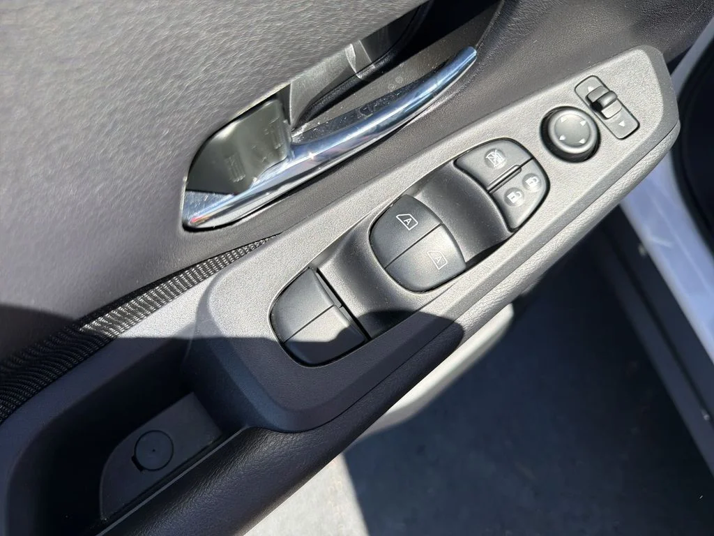 Used 2024 White Nissan SV image 18