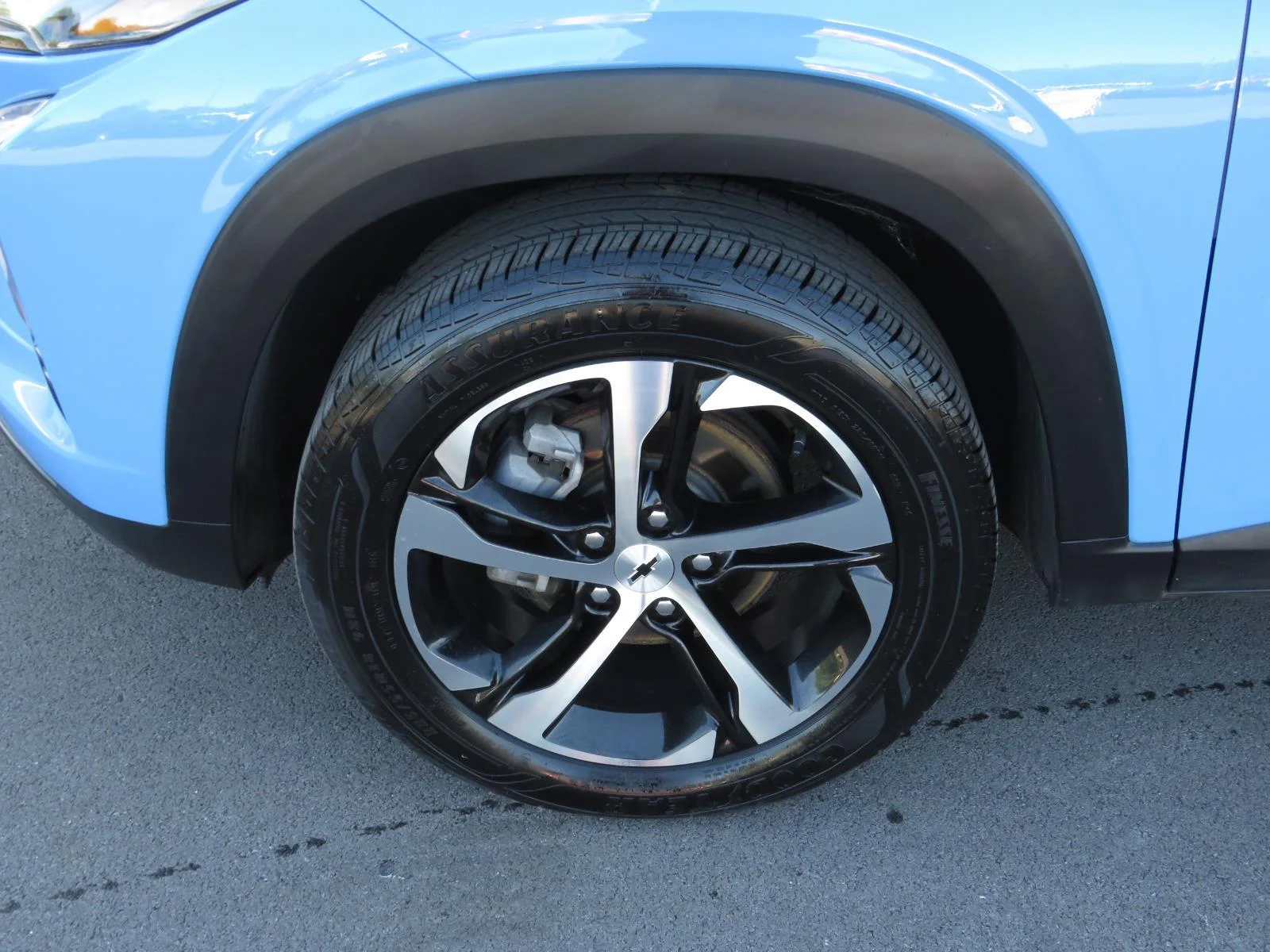 Used 2024 Fountain Blue Chevrolet 1RS image 21