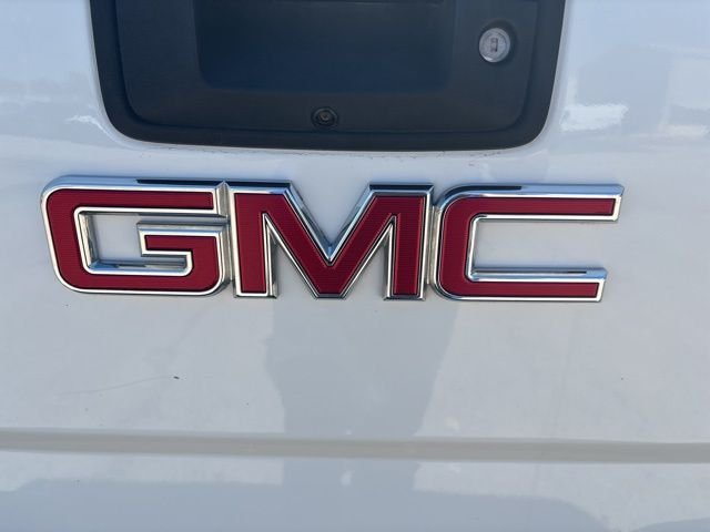 Used 2017 White GMC Denali image 6