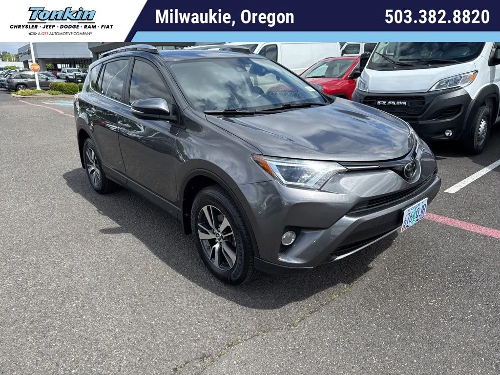 2018 Toyota RAV4 XLE AWD's photo